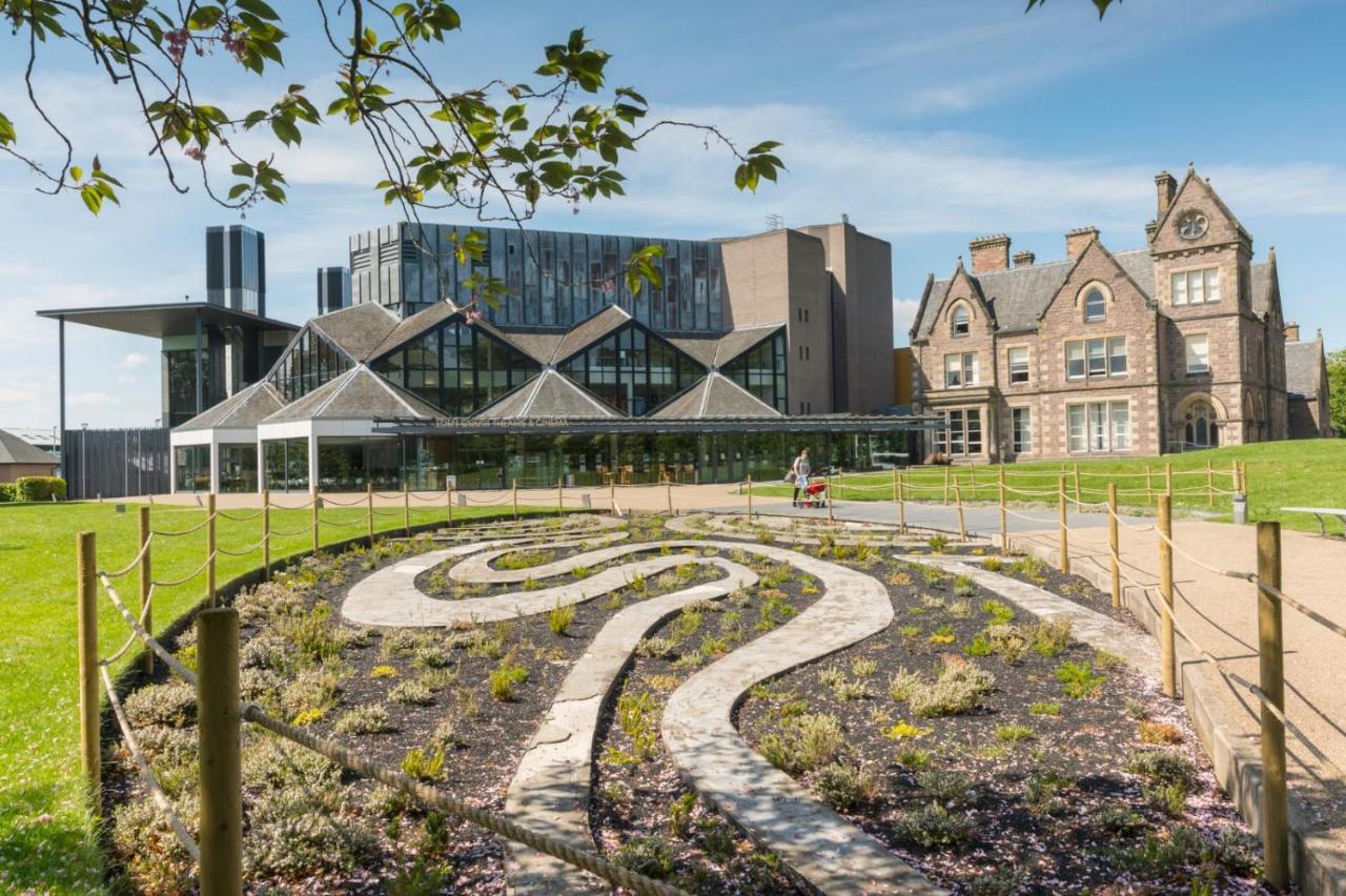 The Coo'S Guest House Inverness Exteriér fotografie
